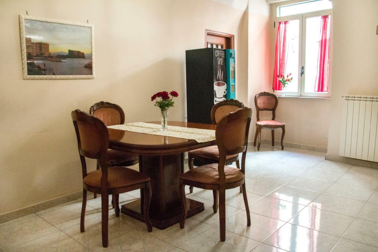 B&B Carbonara Napoli ภายนอก รูปภาพ