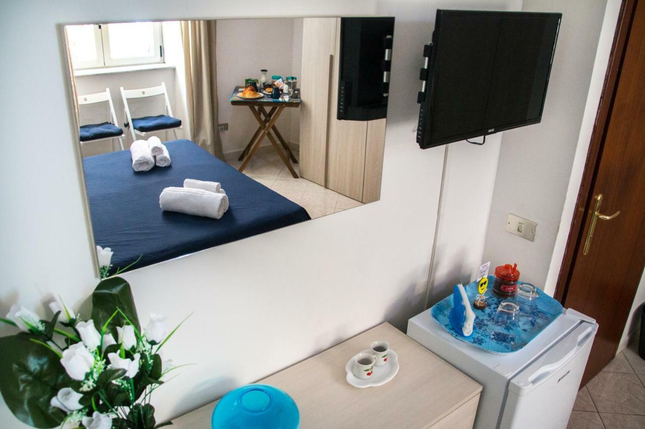 B&B Carbonara Napoli ภายนอก รูปภาพ