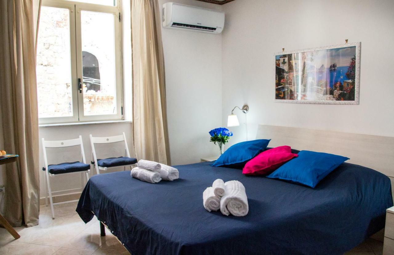 B&B Carbonara Napoli ภายนอก รูปภาพ