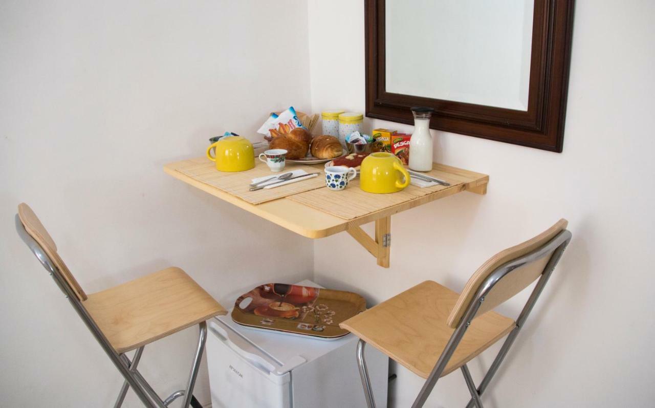 B&B Carbonara Napoli ภายนอก รูปภาพ