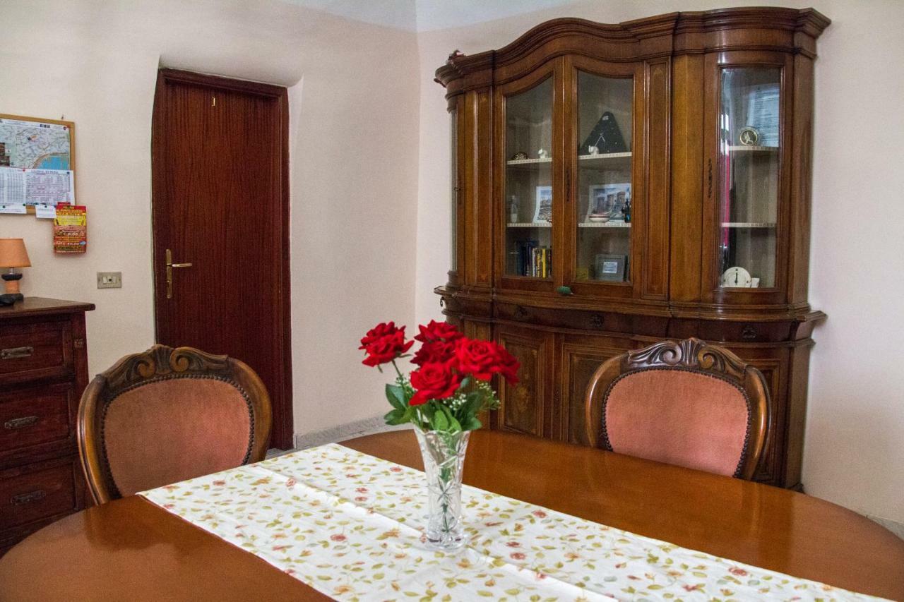 B&B Carbonara Napoli ภายนอก รูปภาพ