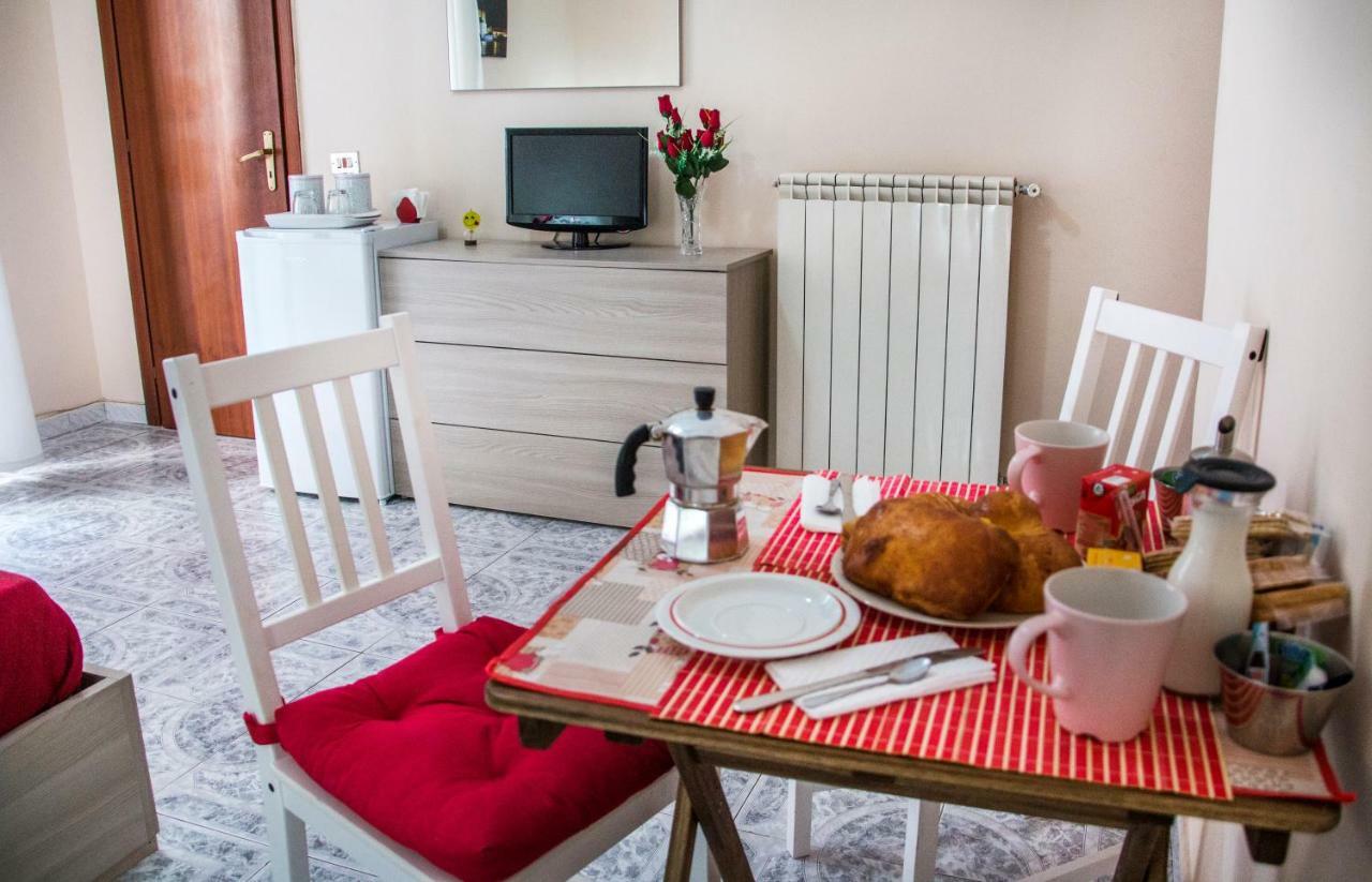 B&B Carbonara Napoli ภายนอก รูปภาพ